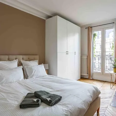 Stunning In Saint Germain Des Pres