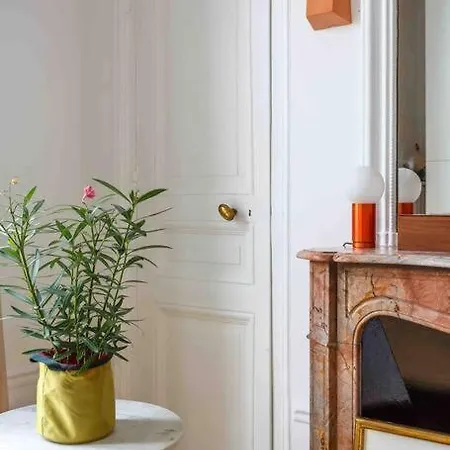 Stunning In Saint Germain Des Pres Apartament Paryż