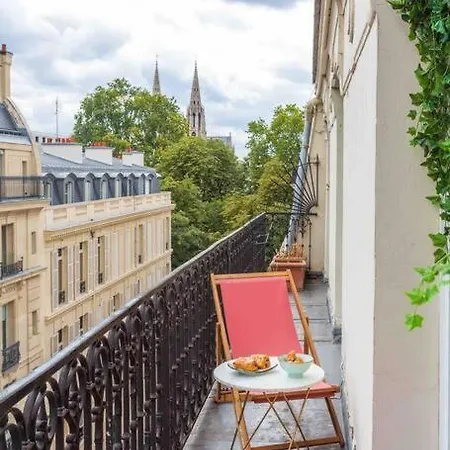 Stunning In Saint Germain Des Pres Paryż